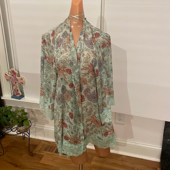 NWTO belle du jour flower camsole. Size med - Picture 1 of 8